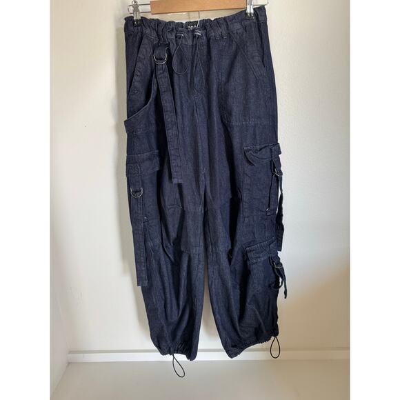 BDG Strappy Cargo Jean Dark Wash Size Medium Baggy Oversize Y2K - Picture 4 of 14